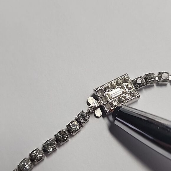 Vintage Rhinestone Elegant Silver Necklace Cup Chain Prong Set Box Clasp - Picture 6 of 6